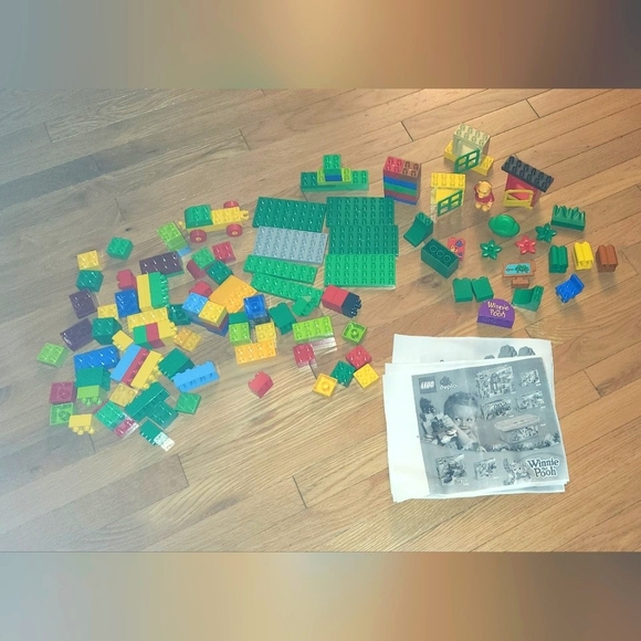 LEGO DUPLO WINNIE THE POOH PIECES 2985 & 2983 INCOMPLETE SET PARTS TREEHOUSE - Picture 1 of 16
